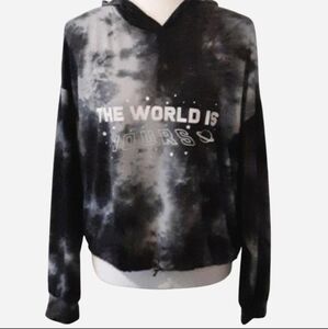 UK2LA Tie Dye The World Is Yours Soft cropped Hoodie Cozy Core Size M
